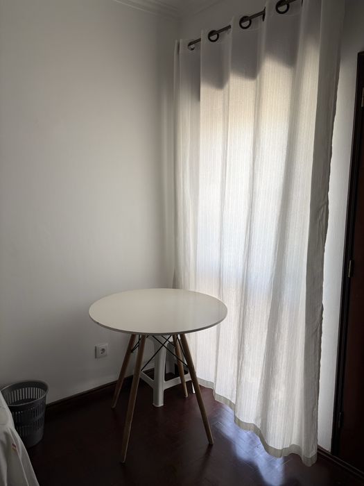 Quarto para arrendar