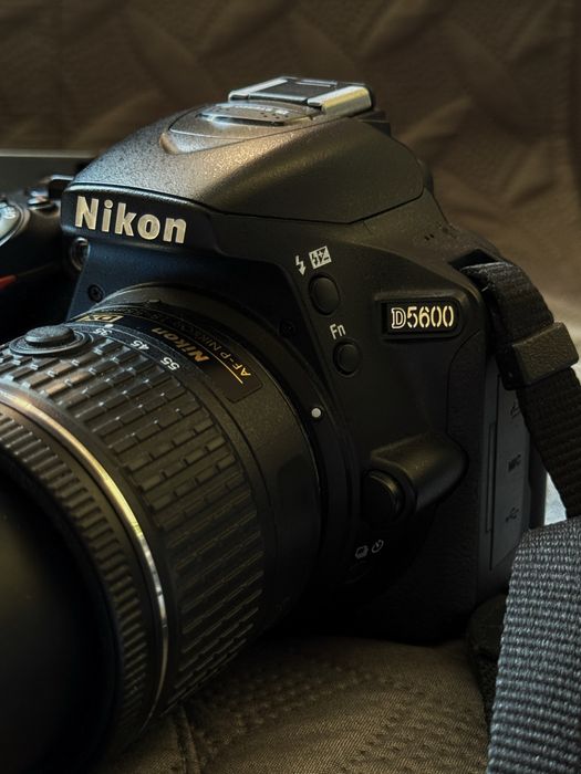 Фотоапарат Nikon D5600 18-55 VR Kit
