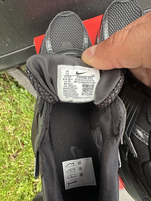 Кросівки NIKE V2K RUN FD0736 001/38.5,40,41,42.5,44,44.5в наявності