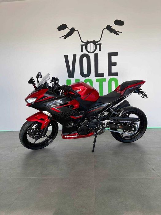 Мотоцикл Kawasaki Ninja 400