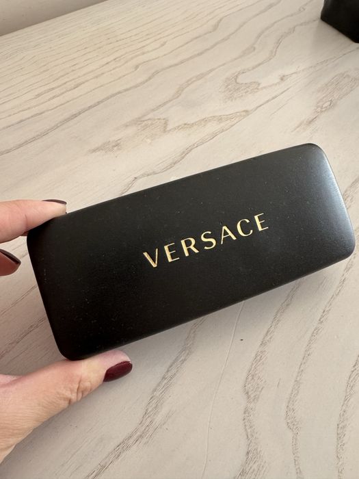 Жіночі окуляри versace
