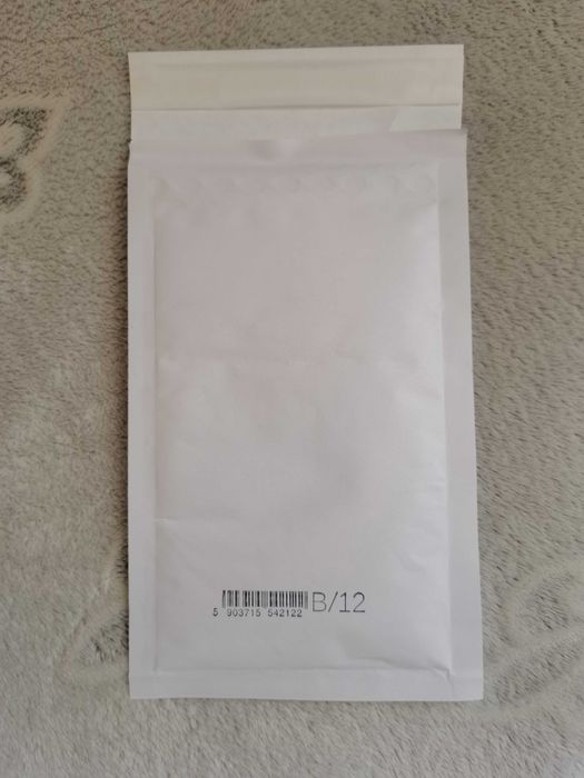 Koperta bąbelkowa biała B12 135x225 + przylgi