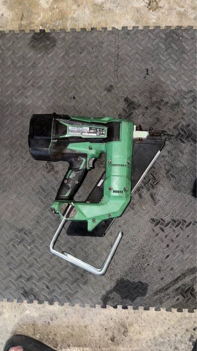 Gwozdźiarka Hi koki NR 1890DBCL