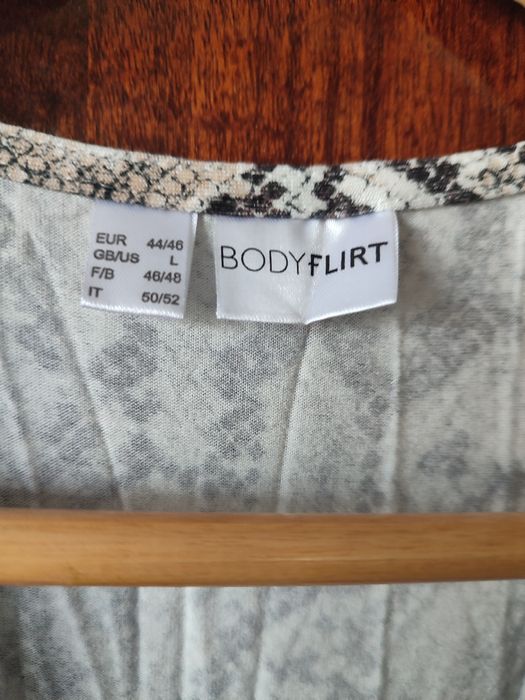 Женский новый комбинезон с принтом змеи р.48-50-52