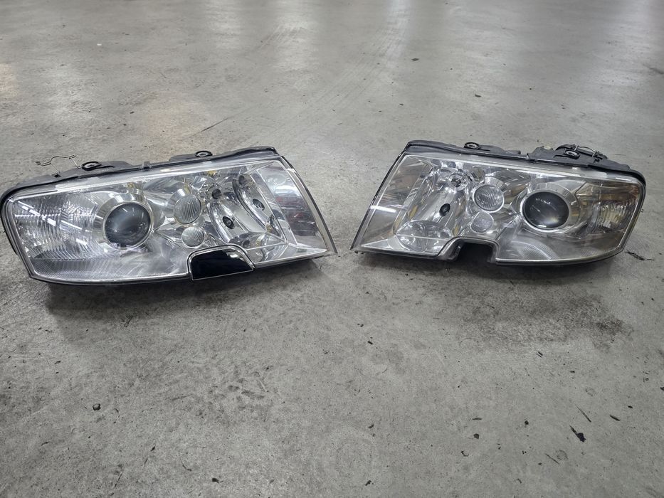 Ópticas Xenon Skoda Superb