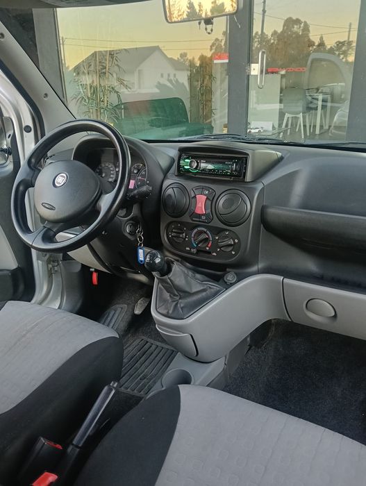 Fiat Doblo 1.3 multi-jet 5-Lugares