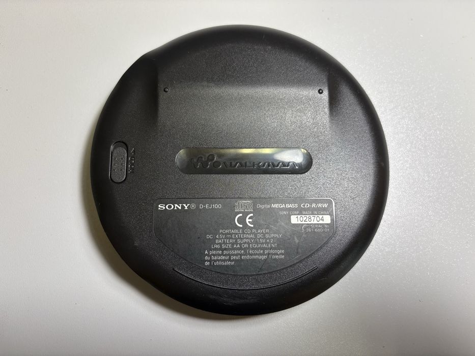 Продается CD player Sony CD Walkman G Protection Model D -EJ 109