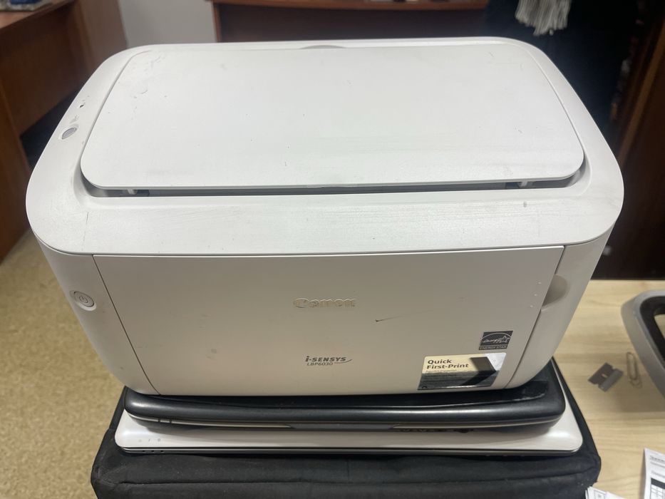 Принтер HP Laserjet p1102 б/у в отличном состоянии