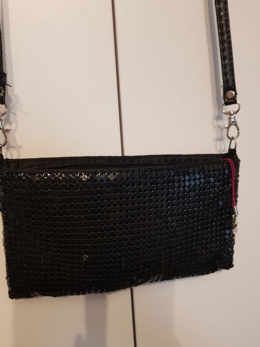 Mała błyszcząca torebka