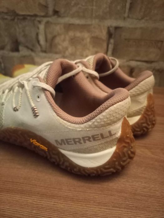 Кроссовки трейловые  barefoot Merrell Trail Glove 7 размер 40.