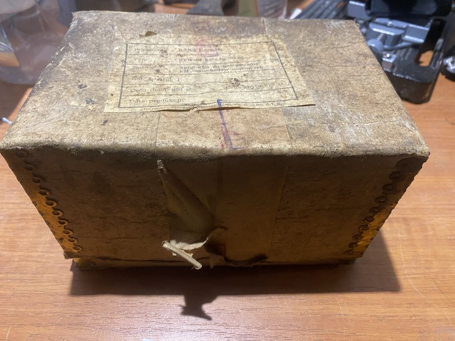 Kompresor samochodowy. PRL.