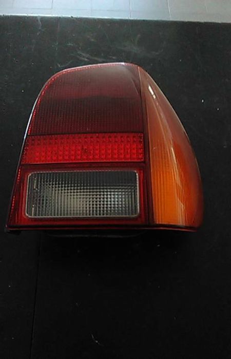 Right Headlight VOLKSWAGEN Polo (6N)