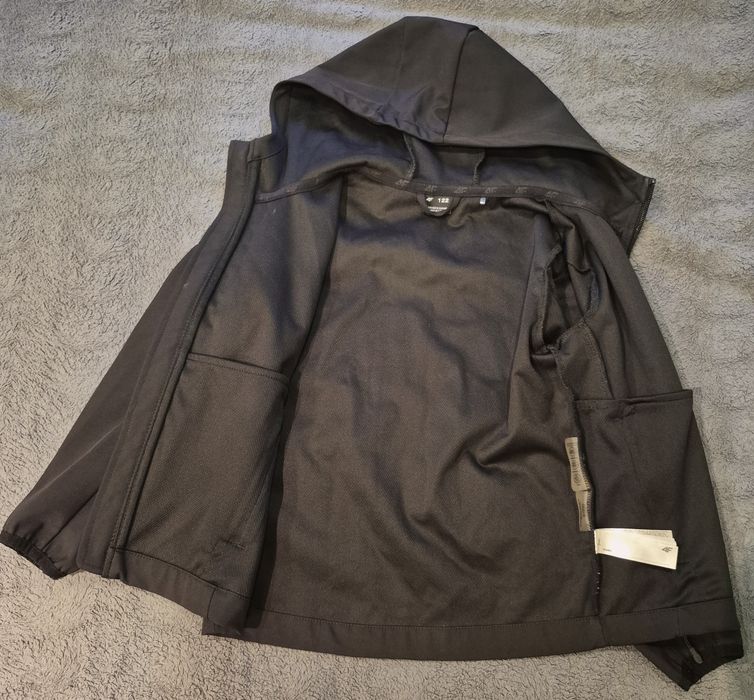 Kurtka softshell 4F dla chłopca 122