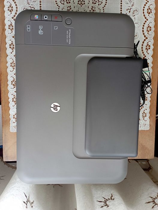 Drukarka z pełnymi wkładami HP 1050A