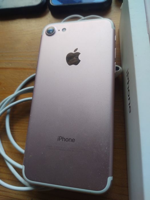 iPhone 7 32 GB + dodatki