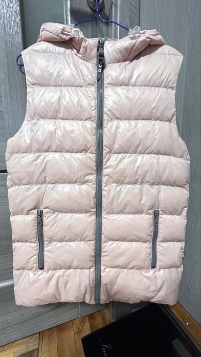 Жилетка, безрукавка для дівчинки р 140-164