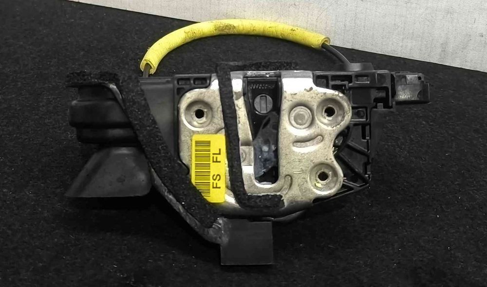 Fechadura / Fecho Porta Esquerdo 81310-H8040 - KIA RIO IV