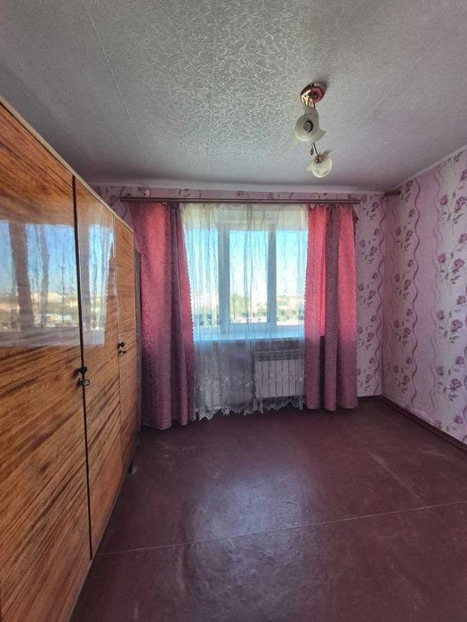 ПРОДАМ 3-кімнатну КВАРТИРУ В районІ 11-Ї ШКОЛИ