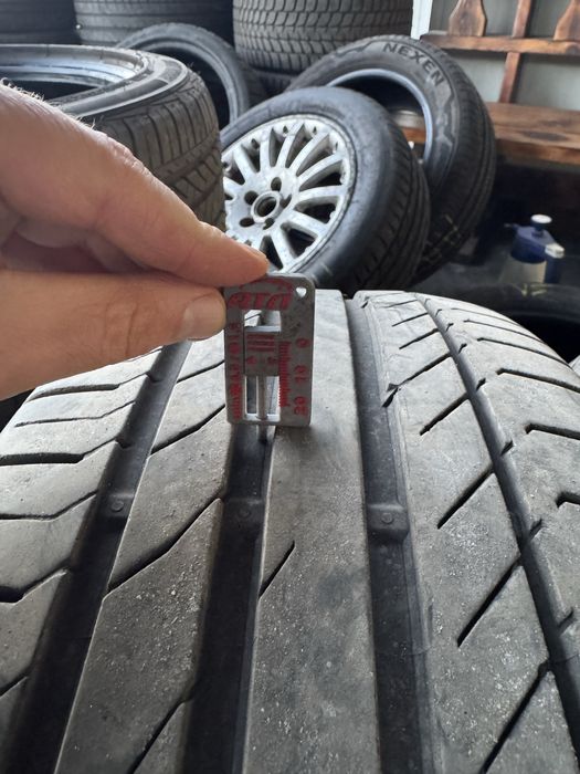 Шини літо 235/50/18