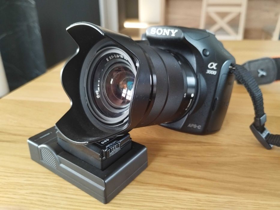 Aparat cyfrowy SONY ILCE-3000
