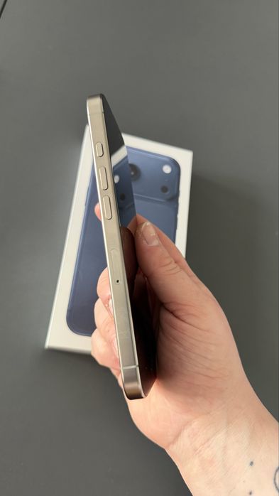 Iphone 16 pro 256 Gb Naturalny tytan, idealny stan