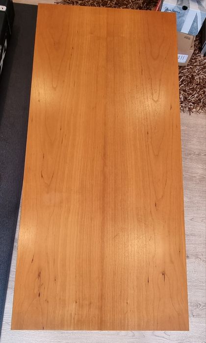 Mesa de centro em madeira