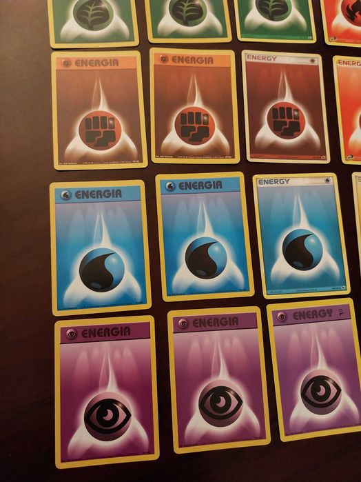 Lote de 22 Cartas Pokémon, Energia e Treinador, português e inglês