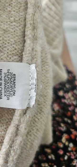 Komplet dla dziewczynki 152 sweterek spódniczka