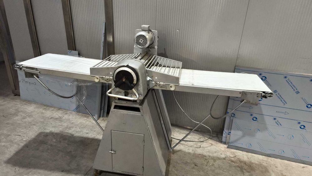 Laminador de massas para pastelaria com telas novas