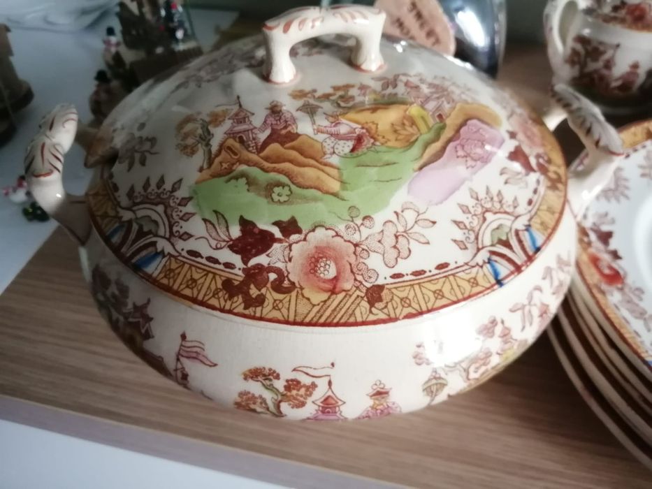 Vintage - Pratos,terrina,bule