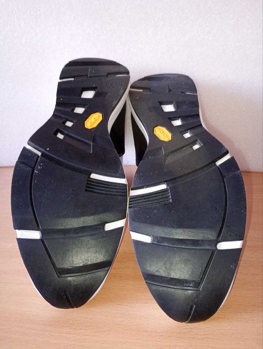 Продам Кросівки HUGO BOSS р.45