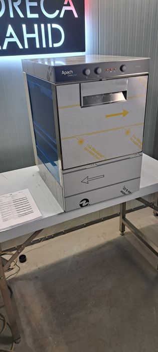 Фронтальна посудомийна машина Apach