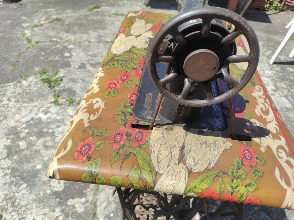 Máquina Singer antiga