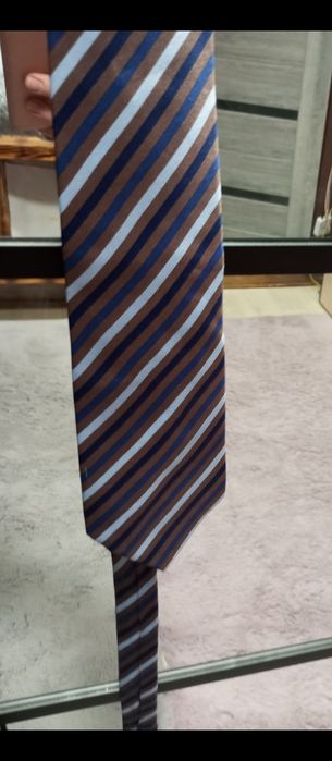 Краватка чоловіча.  Lewiin. 100% silk. Одна в подарунок.