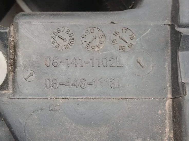 Ótica / farol esquerda AUDI A6 Avant (4B5, C5)