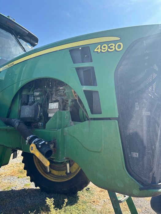 Обприскувач John Deere 4930
