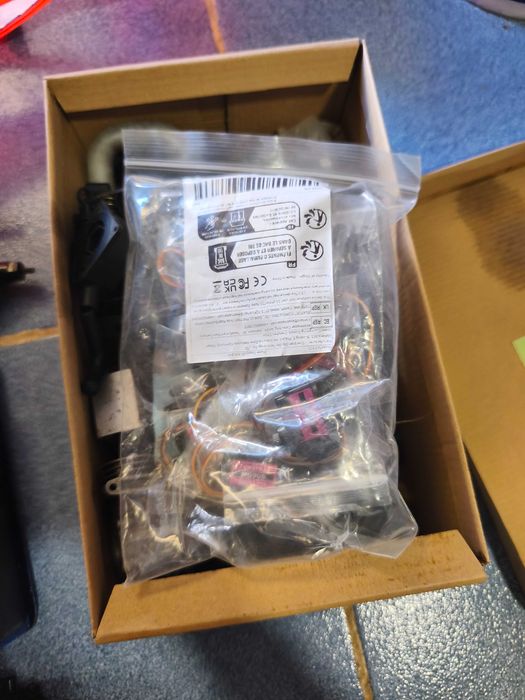 RC nitro algum material