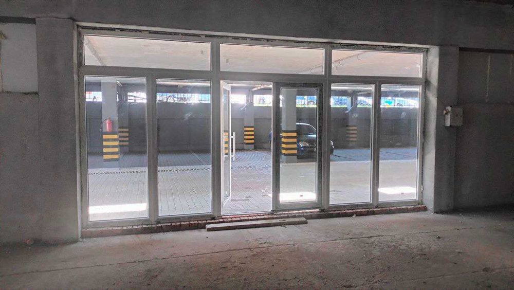 Комерційне приміщення, центр міста, Івано-Франківськ, велика площа