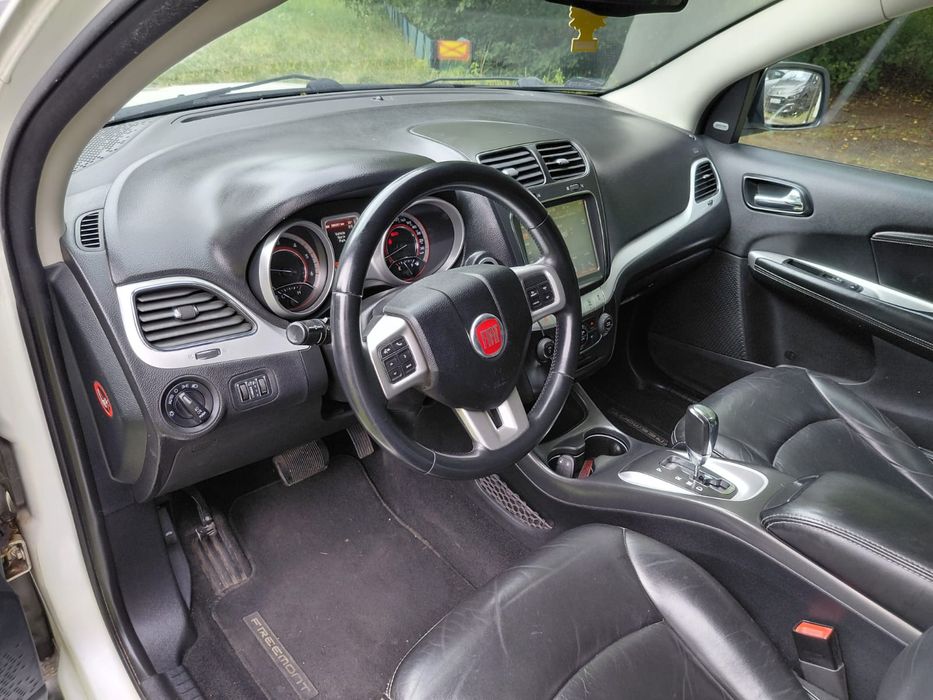 Sprzedam FIAT FREEMONT 2.0l 7 osob.
