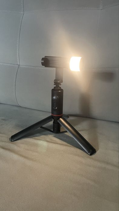 Statyw do telefonu z lampa SELFIE STICK