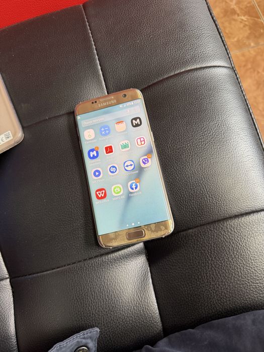 Samsung s7 edge золотій 2016 року беушній був у потрібленіе