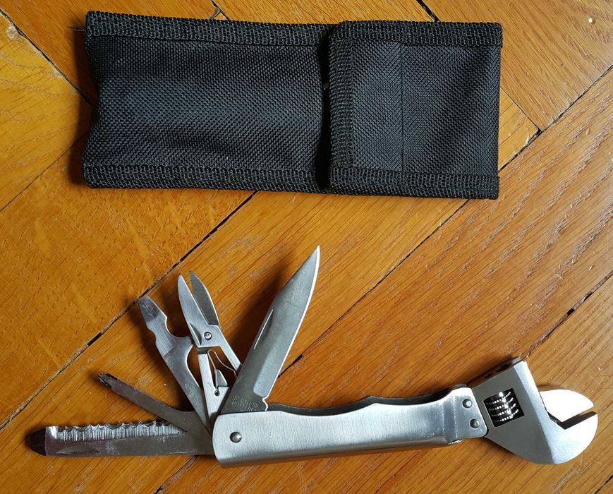 Multitool Narzędzie Wielofunkcyjne Survival Militaria