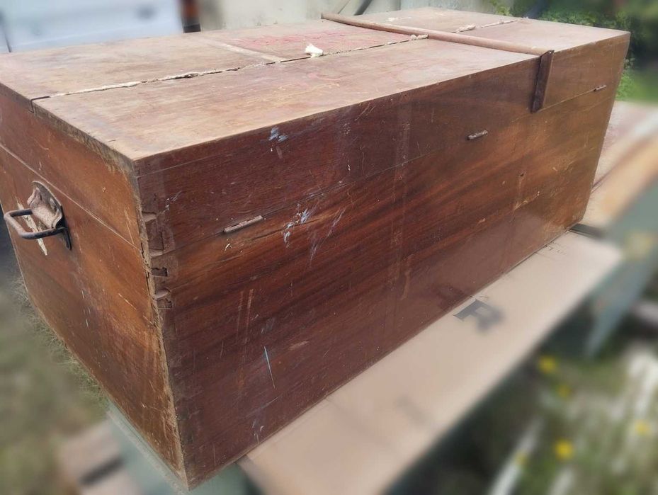 Baú / Arca Antiga