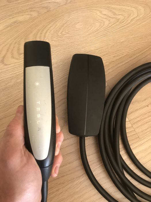 Зарядне tesla gen 3 mobile connector