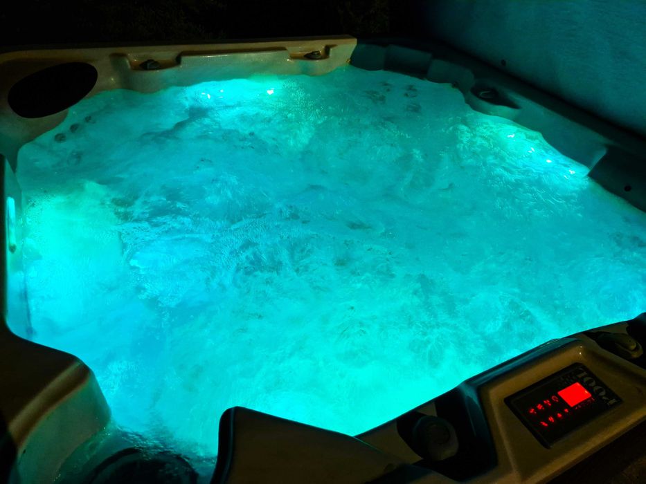 Jacuzzi ogrodowe całoroczne SPA wanna z hydromasażem Balia Balboa Wrocław