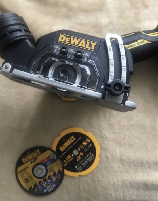 Пила дискова DeWALT акумуляторна безщіткова оригінальна DCS438