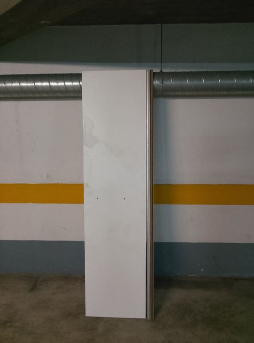 3 portas de vidro, calhas de correr, prateleira e seus suportes