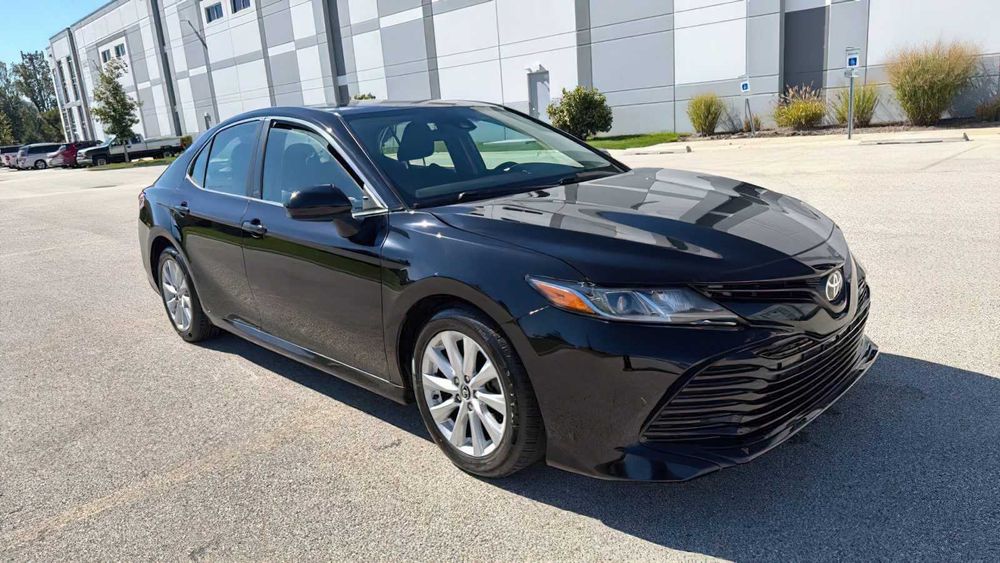 Toyota Camry XLE      2020