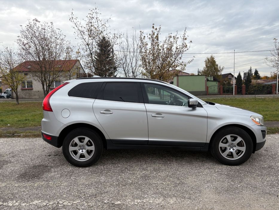 Volvo xc60 2.0d 163KM panorama radar