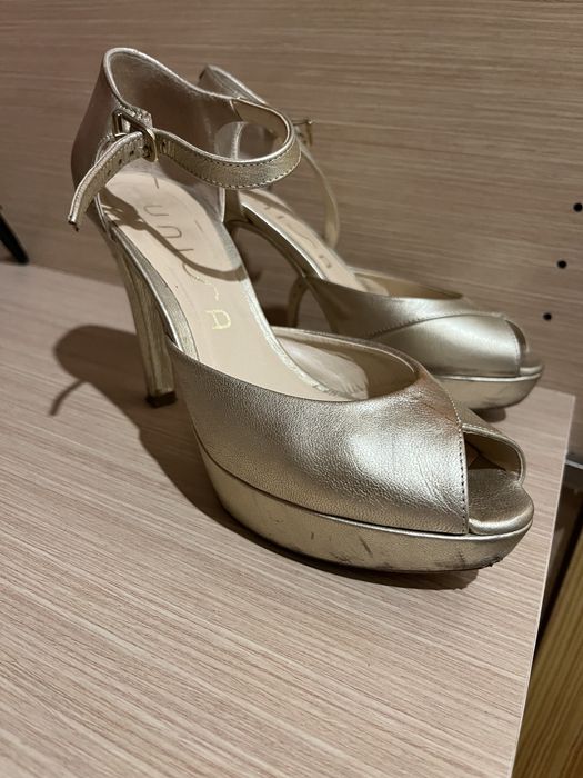Sandalias altas unisa 38
